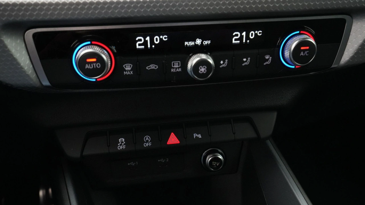 Audi A1 Sportback 25 TFSI S Line edition