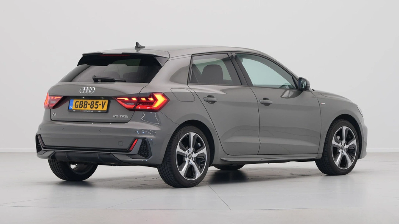 Audi A1 Sportback 25 TFSI S Line edition