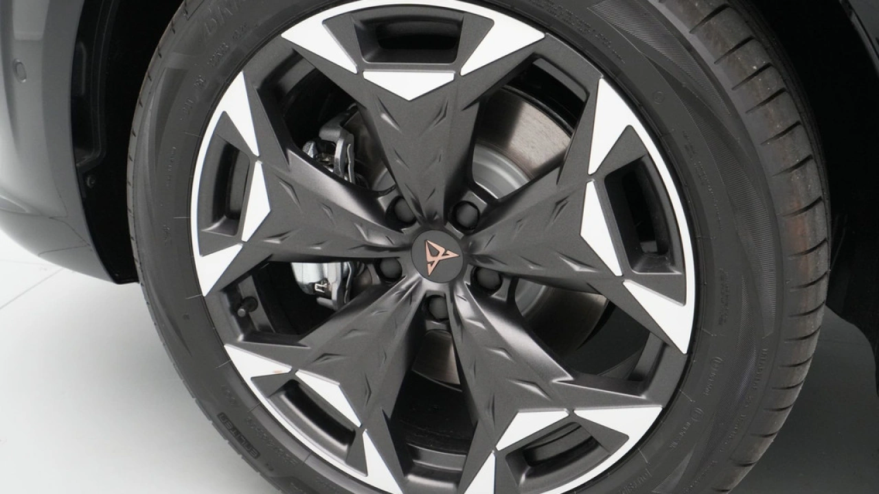 CUPRA Terramar 1.5 TSI e-Hybrid Business 204pk