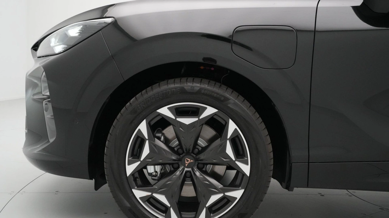CUPRA Terramar 1.5 TSI e-Hybrid Business 204pk