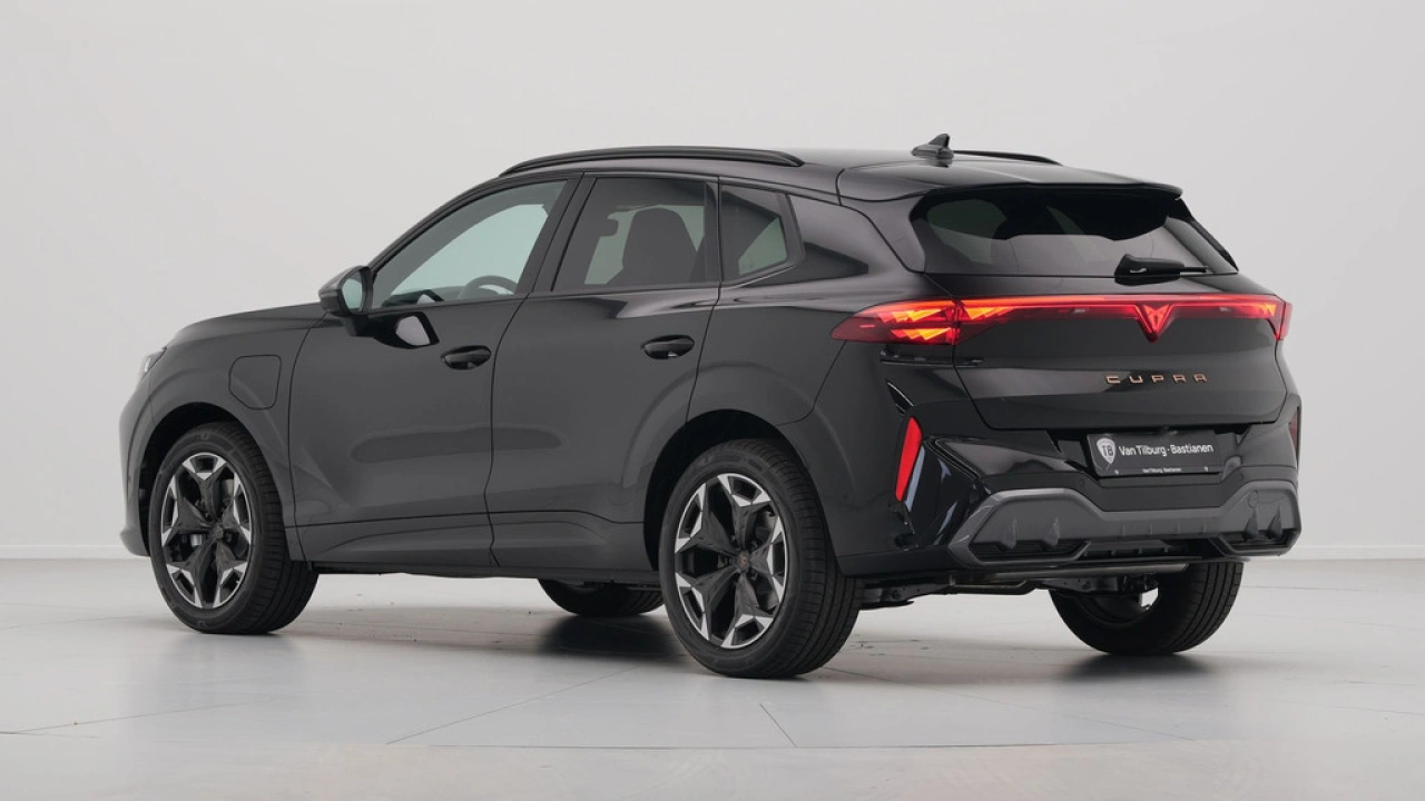 CUPRA Terramar 1.5 TSI e-Hybrid Business 204pk