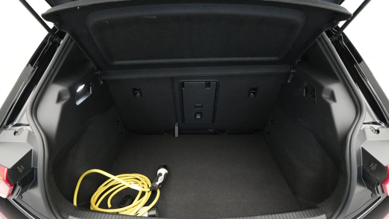 Volkswagen ID.3 First Plus 58 kWh