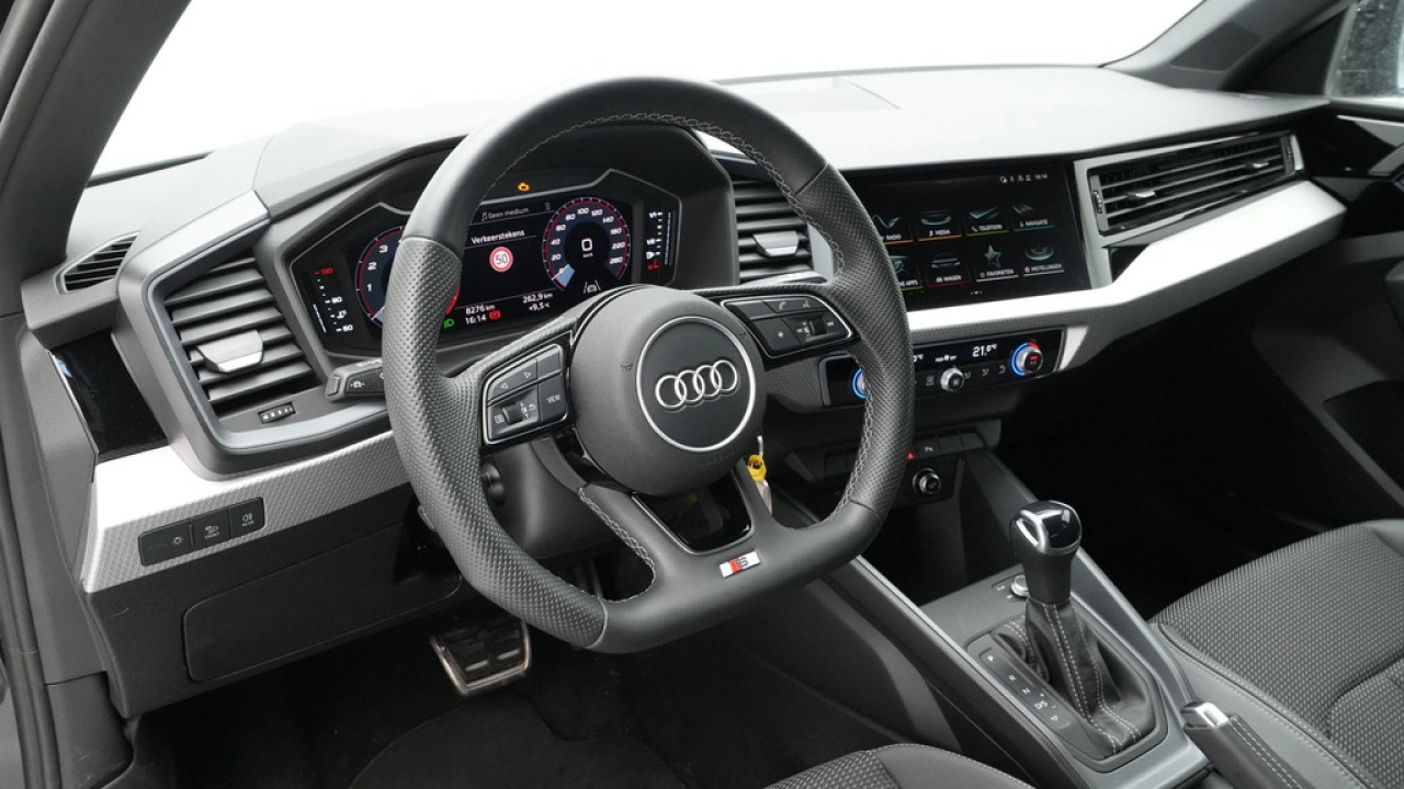 Audi A1 Sportback 25 TFSI S-Line edition