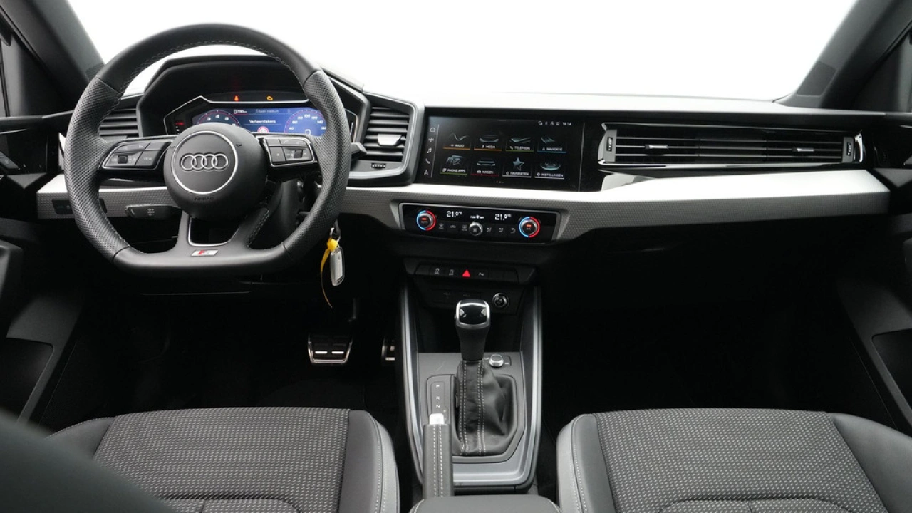 Audi A1 Sportback 25 TFSI S-Line edition