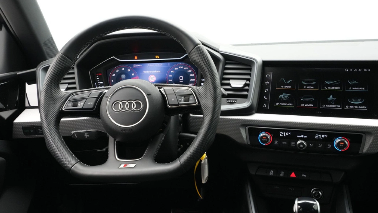 Audi A1 Sportback 25 TFSI S-Line edition
