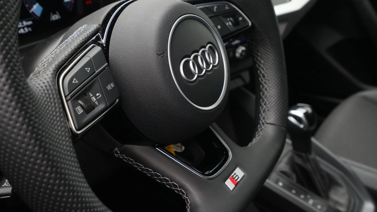 Audi A1 Sportback 25 TFSI S-Line edition