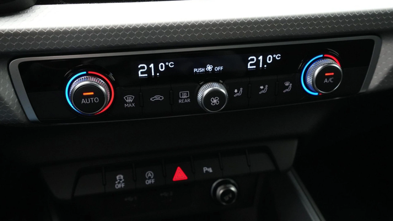 Audi A1 Sportback 25 TFSI S-Line edition