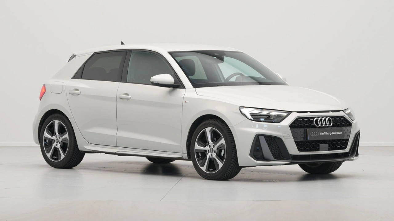 Audi A1 Sportback 25 TFSI S Line edition