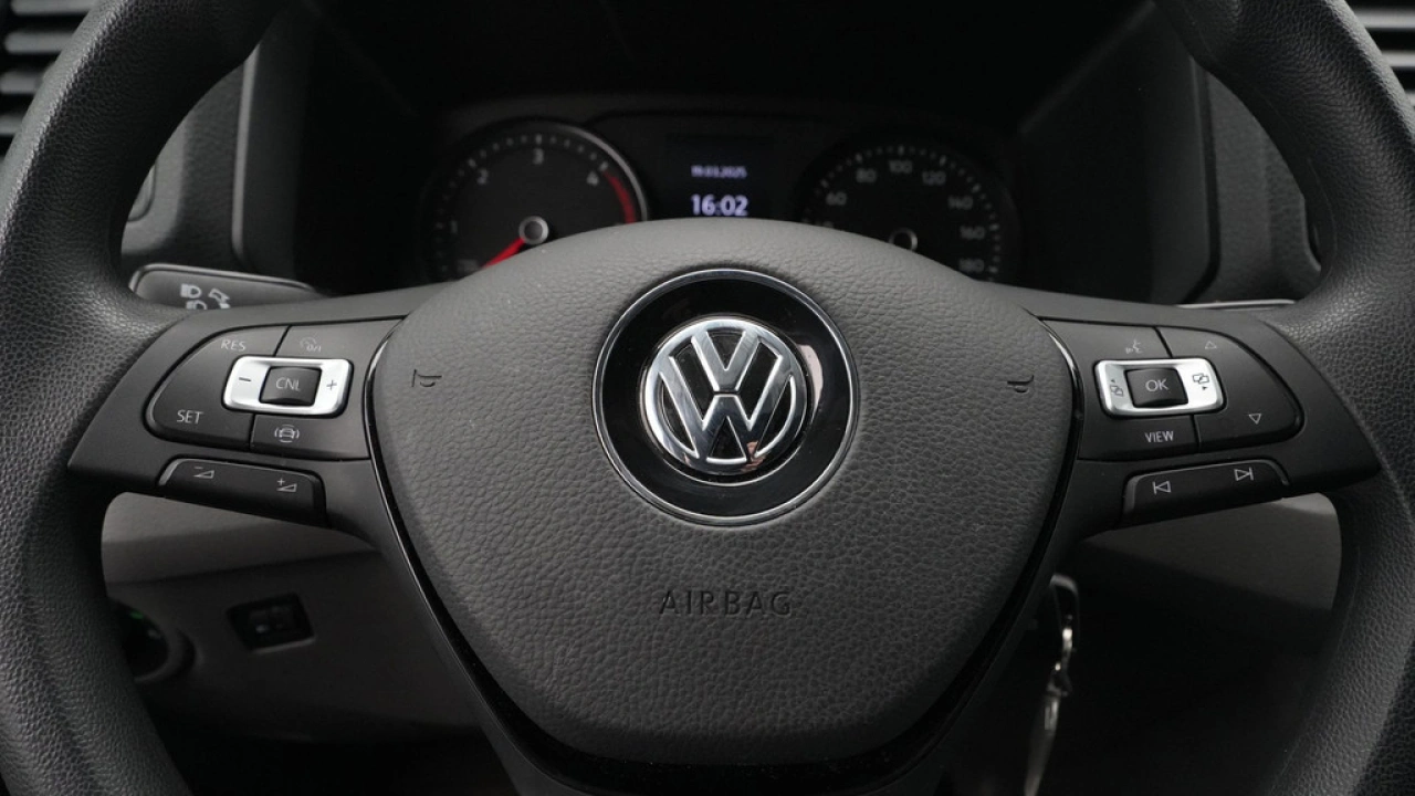 VW Bedrijfswagens Crafter 30 2.0 TDI L3H3 Highline