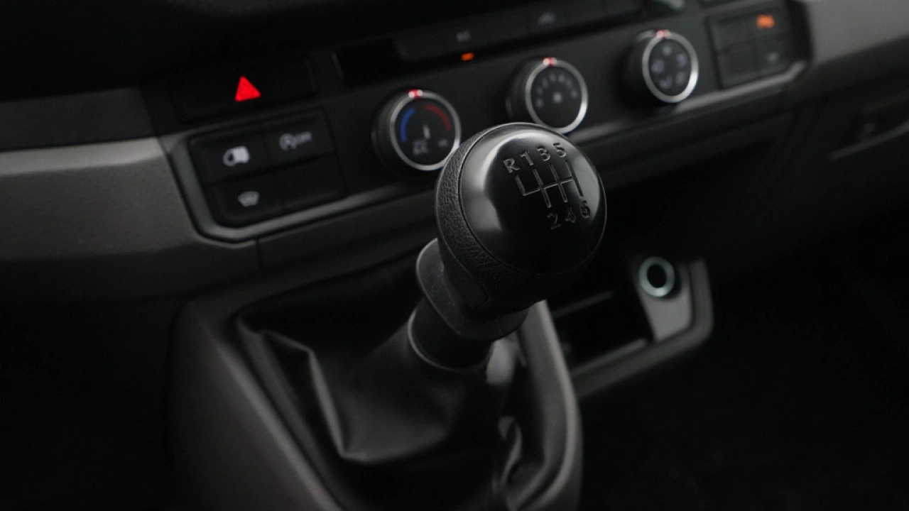 VW Bedrijfswagens Crafter 30 2.0 TDI L3H3 Highline