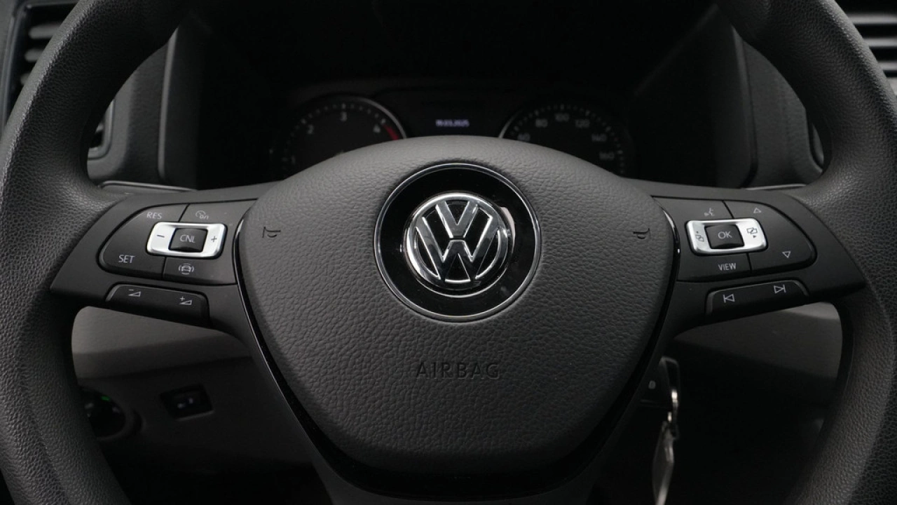 VW Bedrijfswagens Crafter 30 2.0 TDI 140pk L3H3 Highline