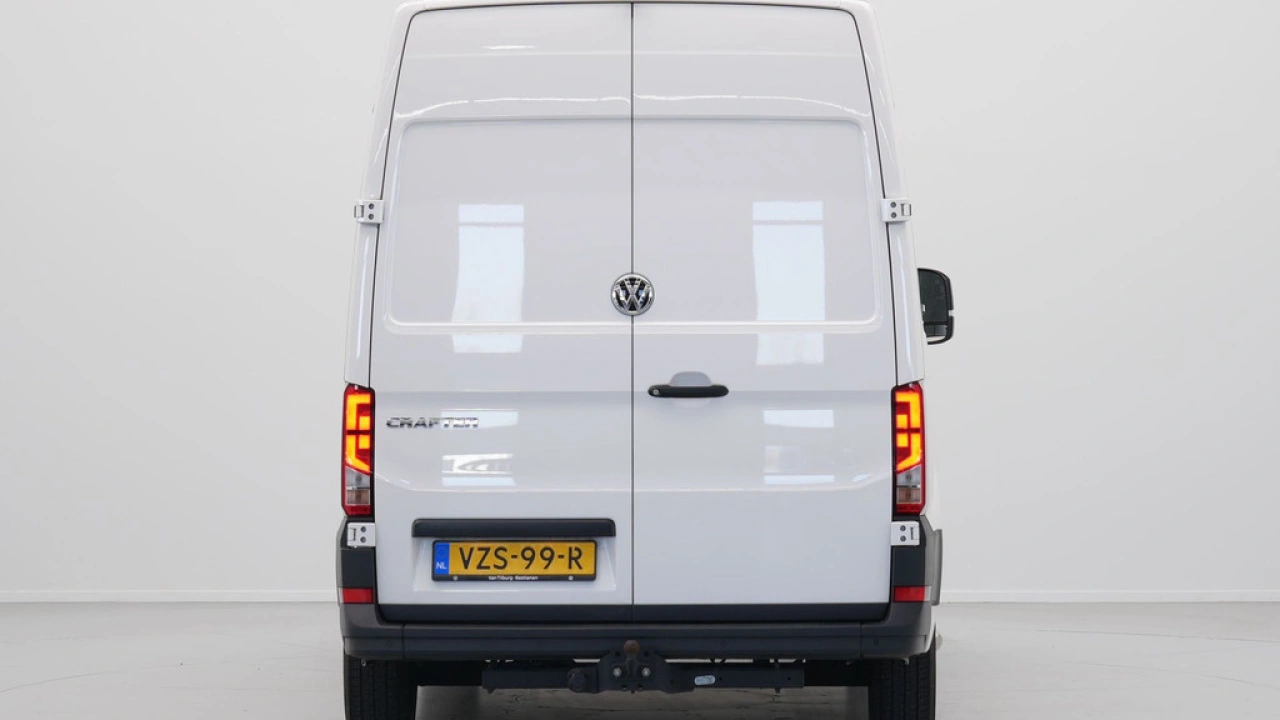 VW Bedrijfswagens Crafter 30 2.0 TDI 140pk L3H3 Highline