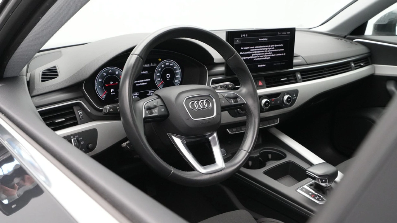 Audi A4 Avant 35 TFSI 150pk S-Tronic Business Edition