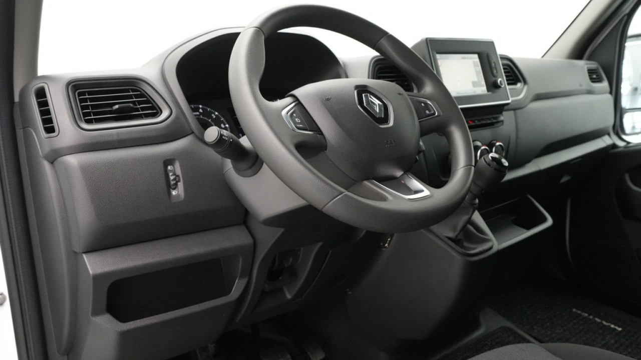 Renault Master T35 2.3 dCi 135 L2H2 Comfort
