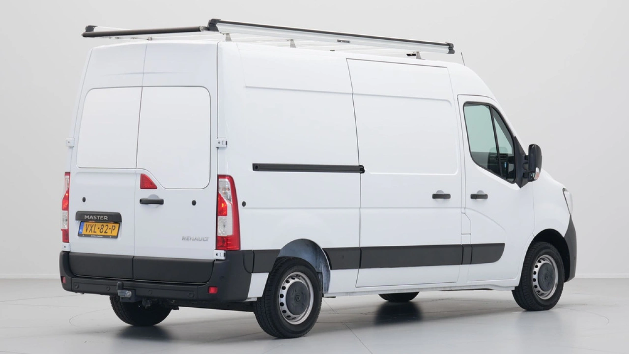 Renault Master T35 2.3 dCi 135 L2H2 Comfort