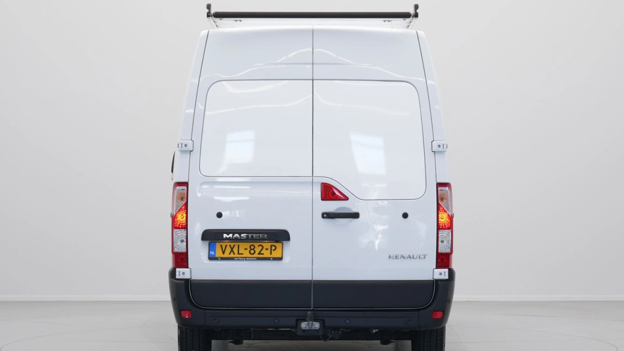 Renault Master T35 2.3 dCi 135 L2H2 Comfort