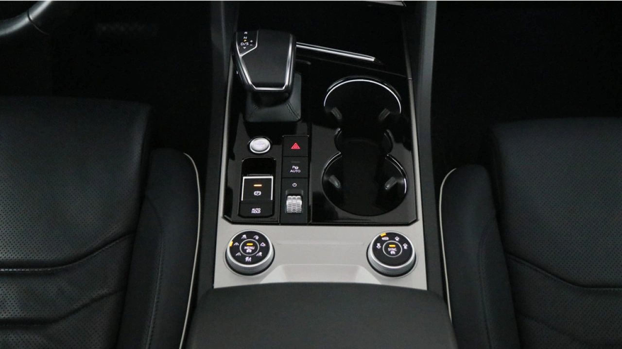 Volkswagen Touareg 3.0 TSI eHybrid 381pk PHEV 4MOTION Elegance