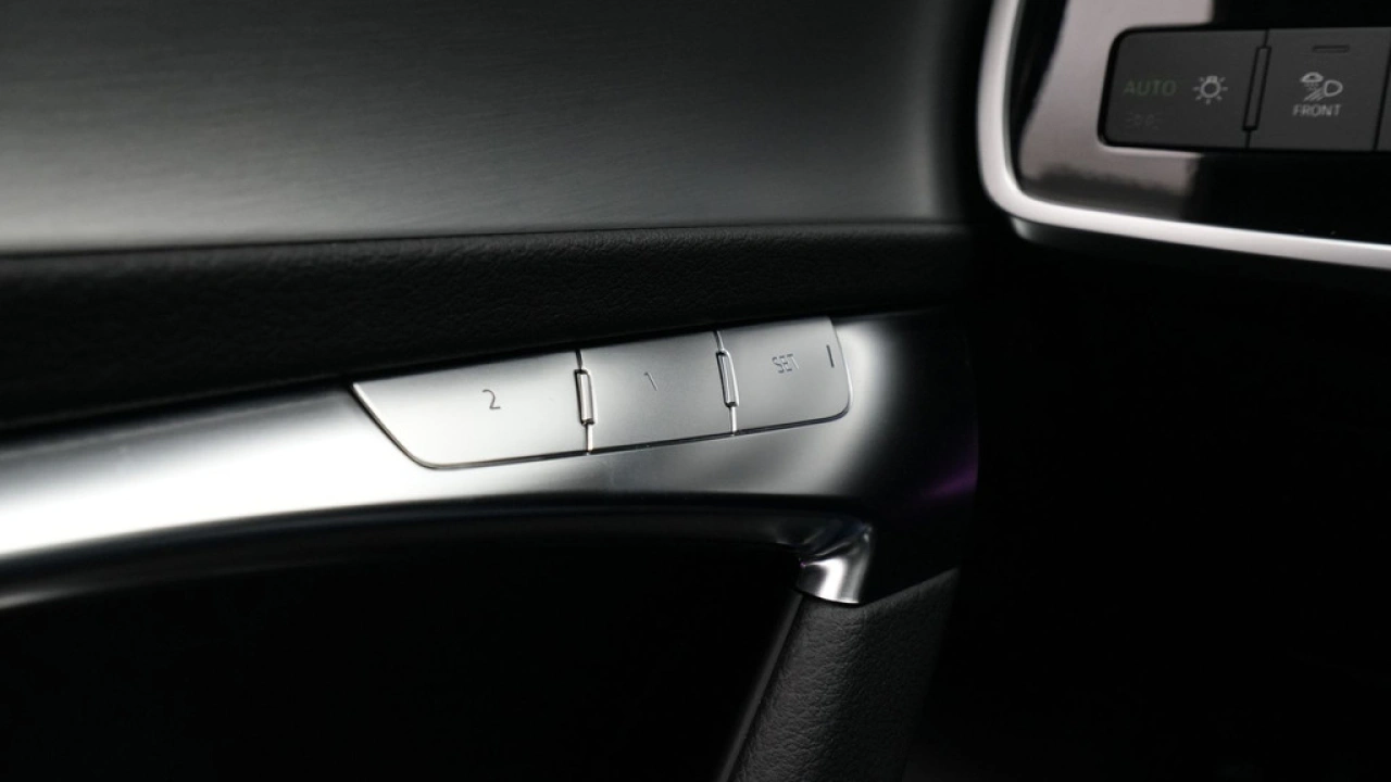 Audi A6 Avant 40 TFSI 204 pk S line edition Competition