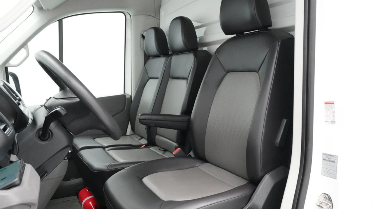 VW Bedrijfswagens Crafter 35 2.0 TDI 122pk L4 Bakwagen
