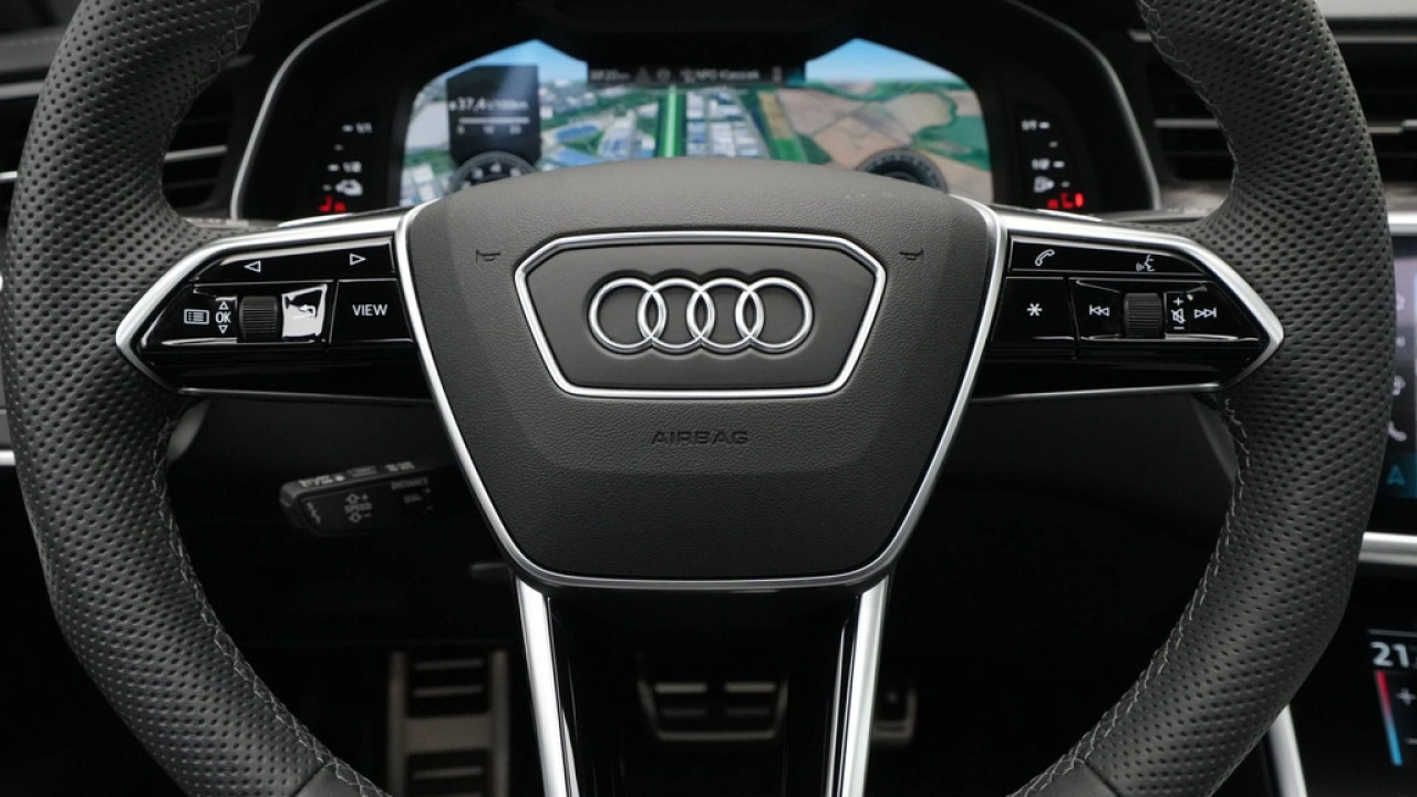 Audi A6 Avant 55 TFSI e quattro S edition Competition
