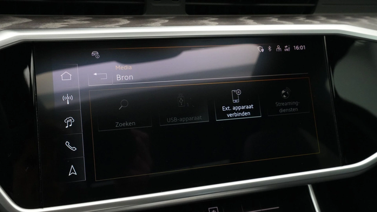 Audi A6 Avant 55 TFSI e quattro S edition Competition
