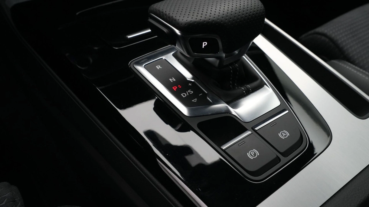 Audi Q5 50 TFSI e 299 pk S-Tronic S line edition Competition