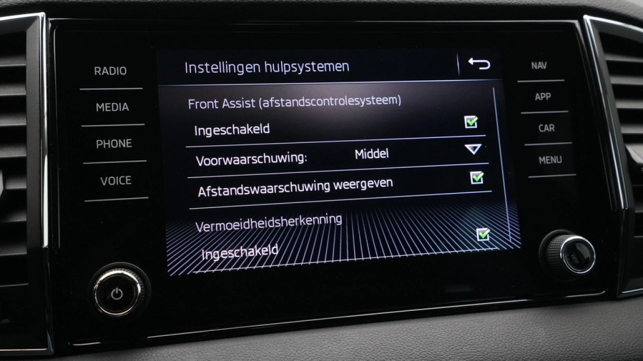 Škoda Karoq 1.5 TSI ACT 150pk DSG Ambition Business