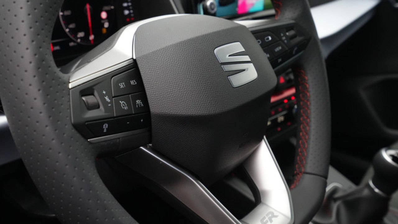 SEAT Ibiza FR Business Connect