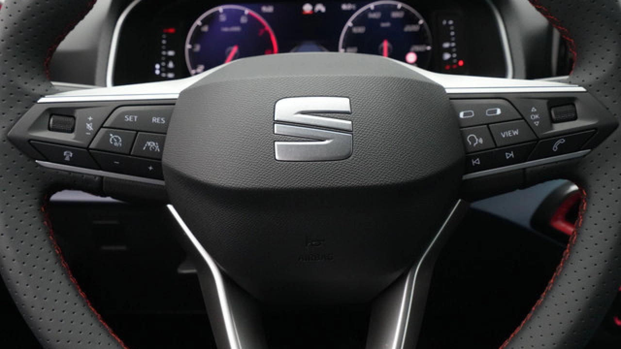 SEAT Ibiza FR Business Connect