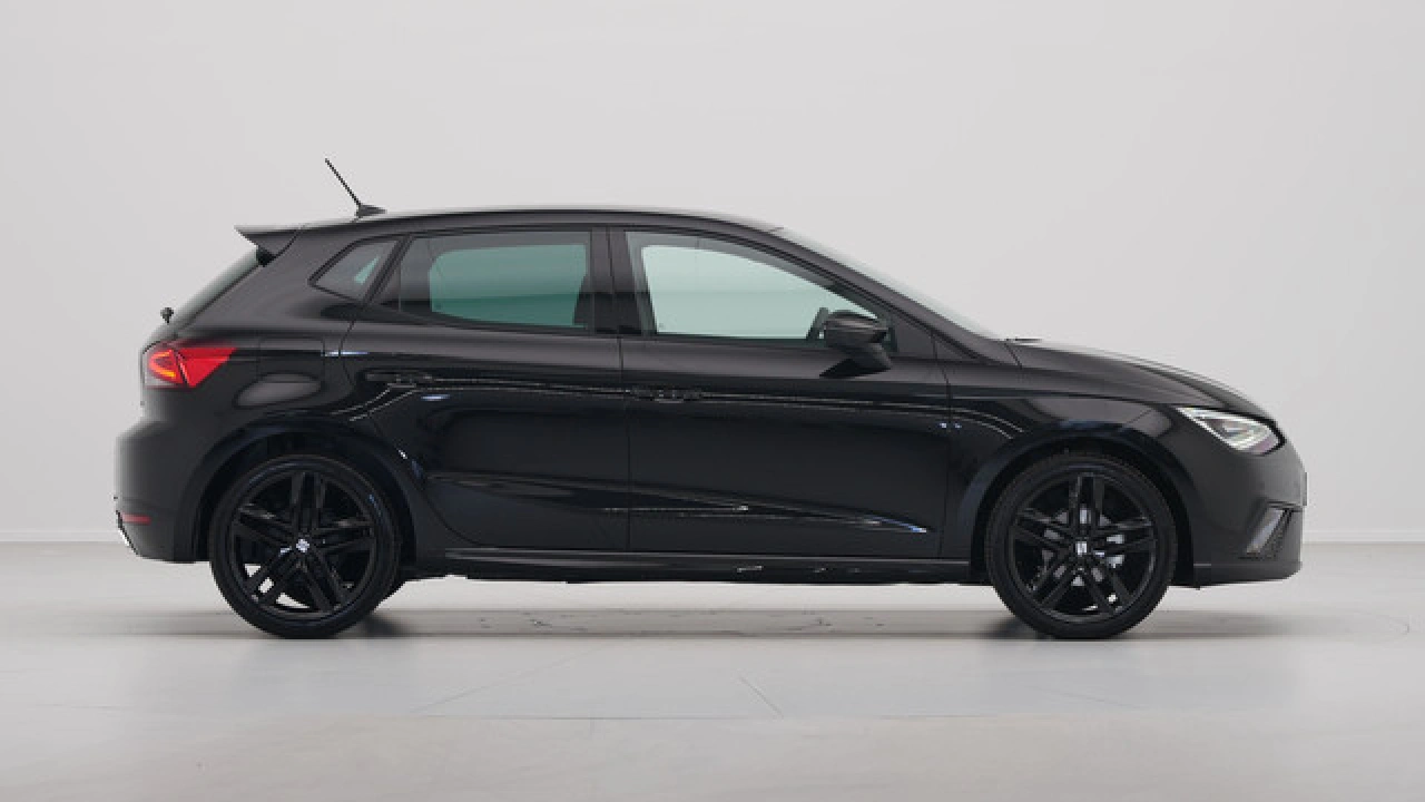 SEAT Ibiza FR Business Connect