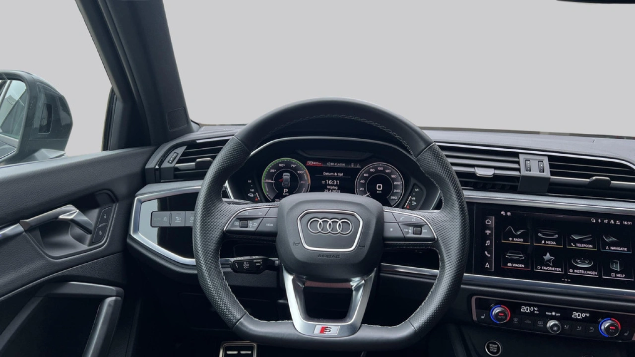 Audi Q3 45 TFSI e 245pk PHEV S edition