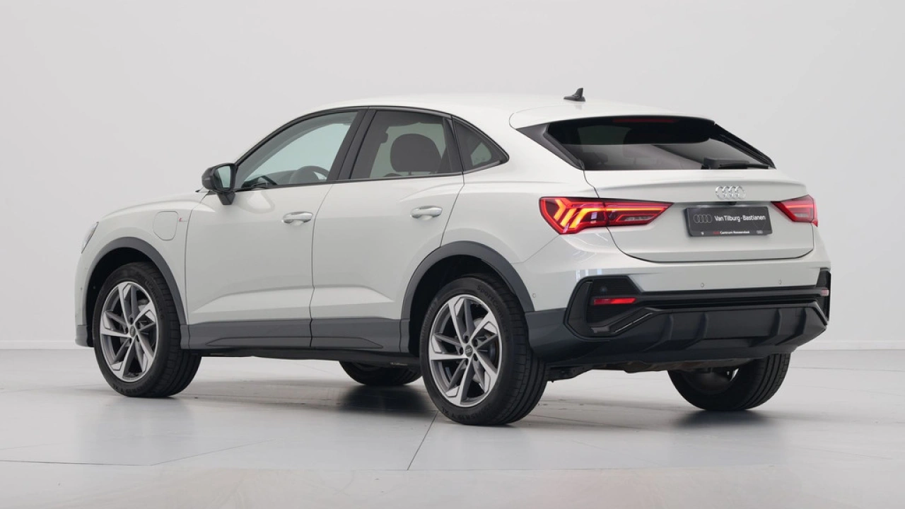 Audi Q3 Sportback 45 TFSI e 245 pk S-Tronic S Line Edition