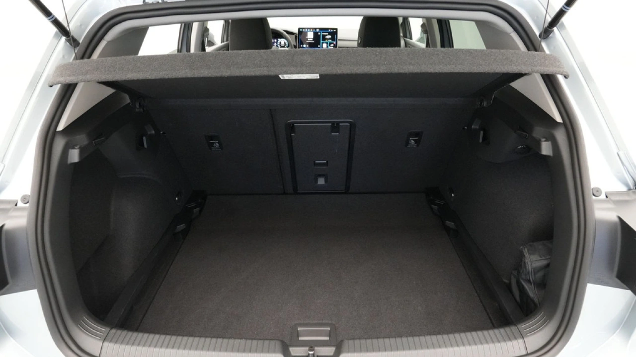 Volkswagen Golf 1.5 eTSI 150pk DSG Oranje Edition