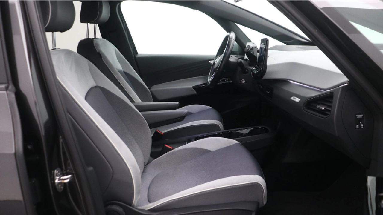 Volkswagen ID.3 First Plus 58 kWh 204pk Navigatie Camera