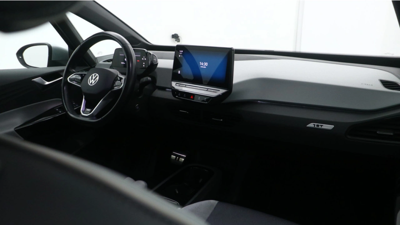 Volkswagen ID.3 First Plus 58 kWh 204pk Navigatie Camera