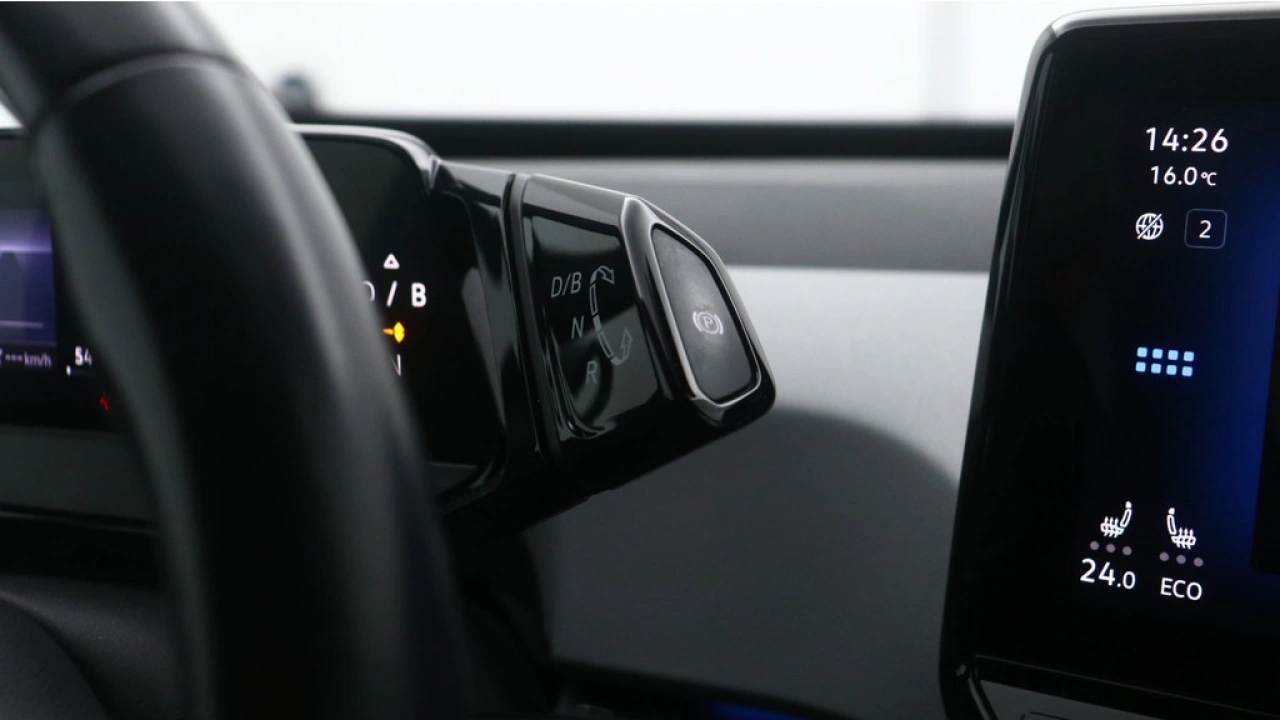 Volkswagen ID.3 First Plus 58 kWh 204pk Navigatie Camera