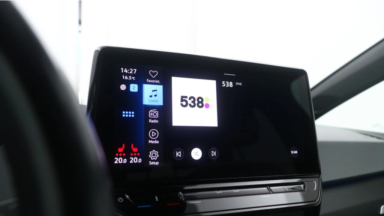 Volkswagen ID.3 First Plus 58 kWh 204pk Navigatie Camera