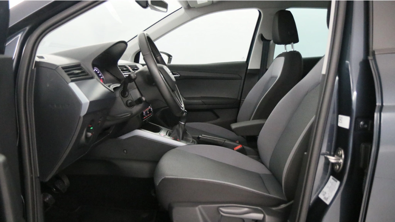 SEAT Arona 1.0 TSI 95pk Style Business Intense