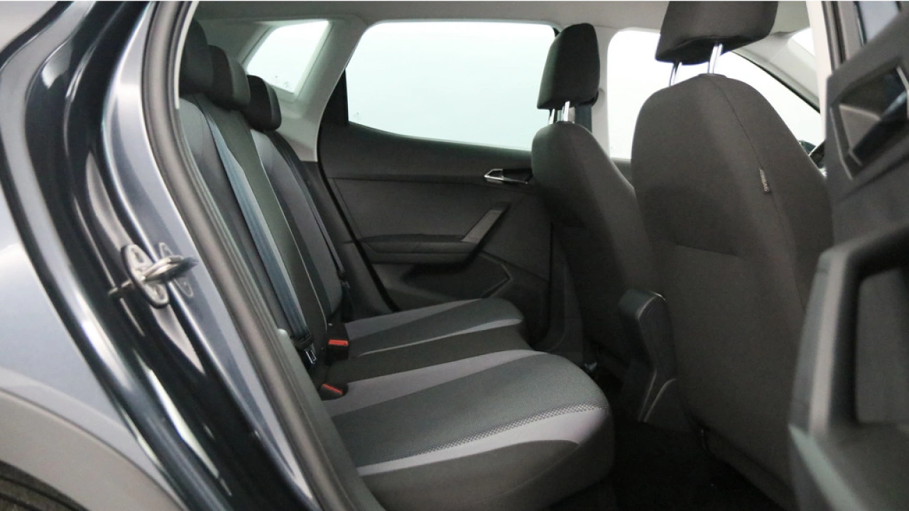 SEAT Arona 1.0 TSI 95pk Style Business Intense