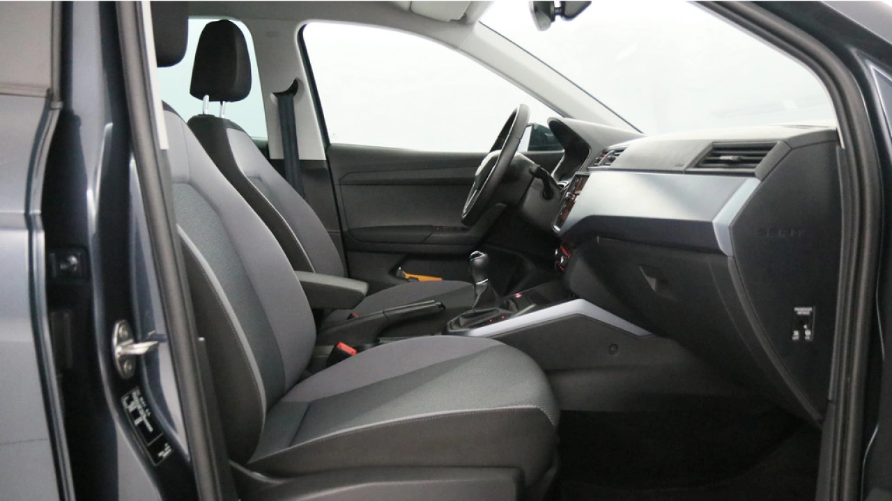 SEAT Arona 1.0 TSI 95pk Style Business Intense