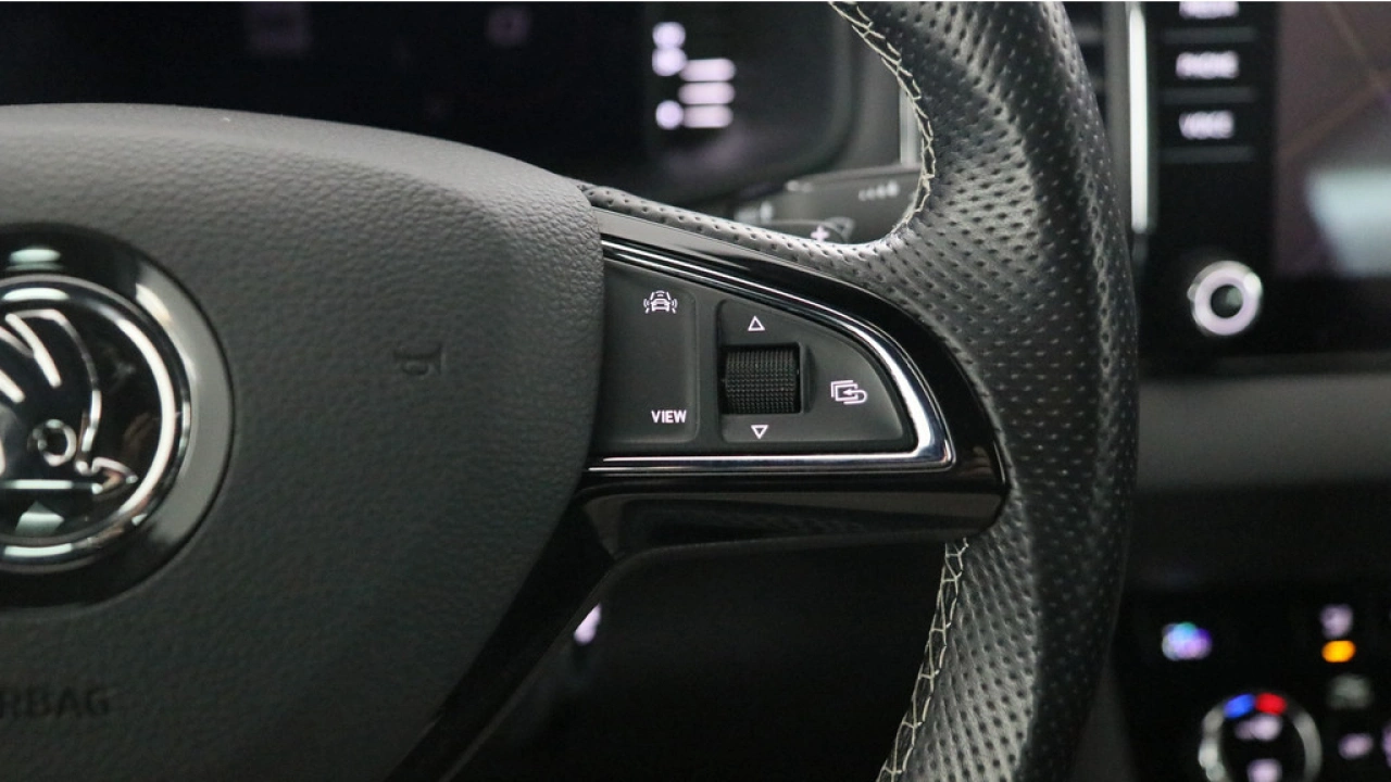 Škoda Karoq 1.5 TSI 150pk ACT Sportline Business DSG