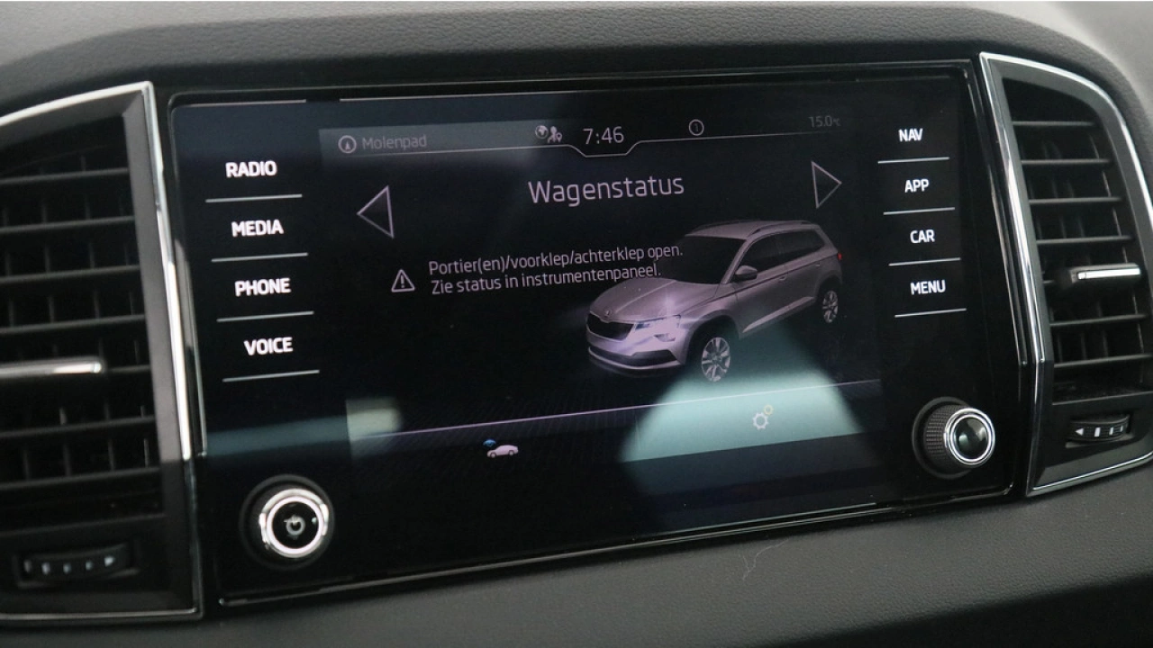 Škoda Karoq 1.5 TSI 150pk Automaat Business Edition