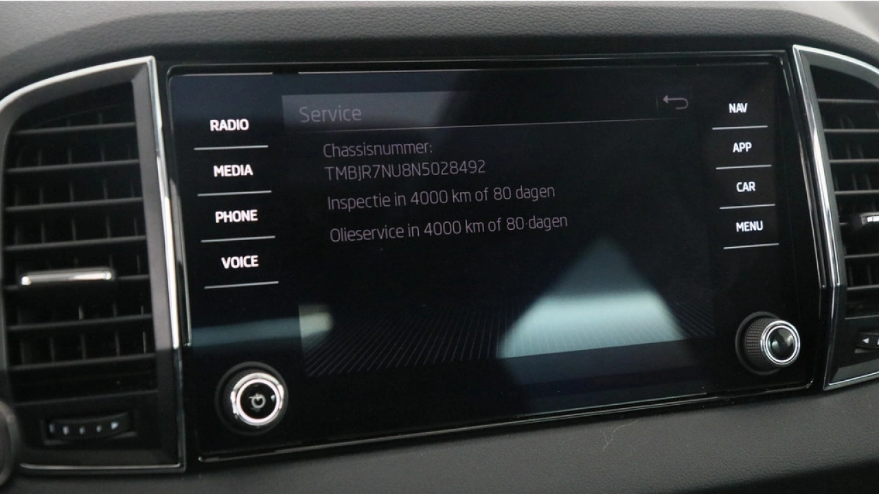 Škoda Karoq 1.5 TSI 150pk Automaat Business Edition
