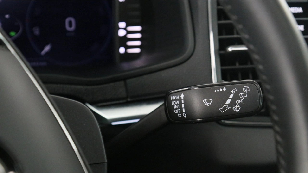 Škoda Karoq 1.5 TSI 150pk Automaat Business Edition