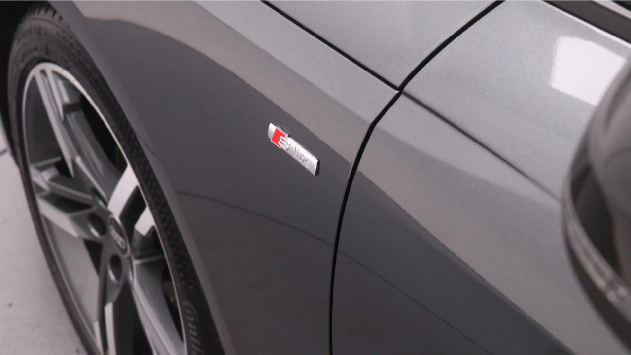 Audi A4 Avant 35 TFSI S edition Competition | Camera | Stoelverwarming | PDC v+a |