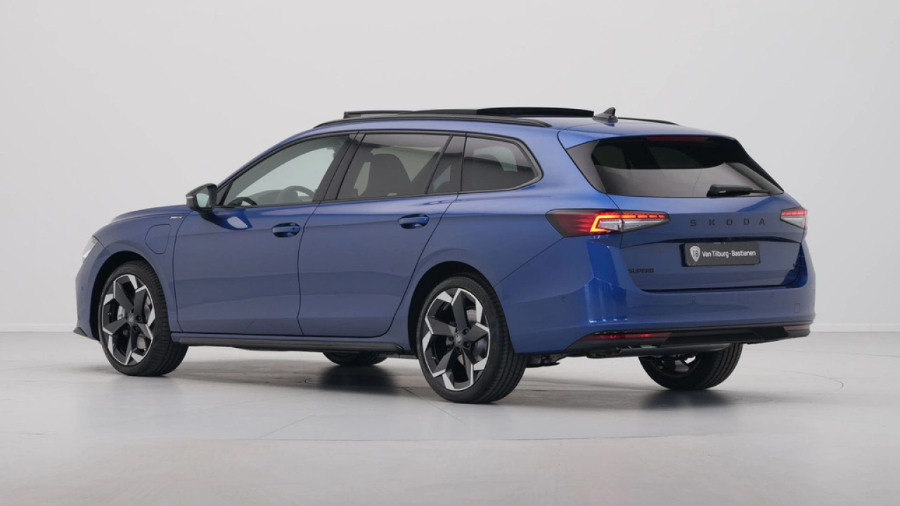 Škoda Superb Combi 1.5 TSI PHEV Sportline Business