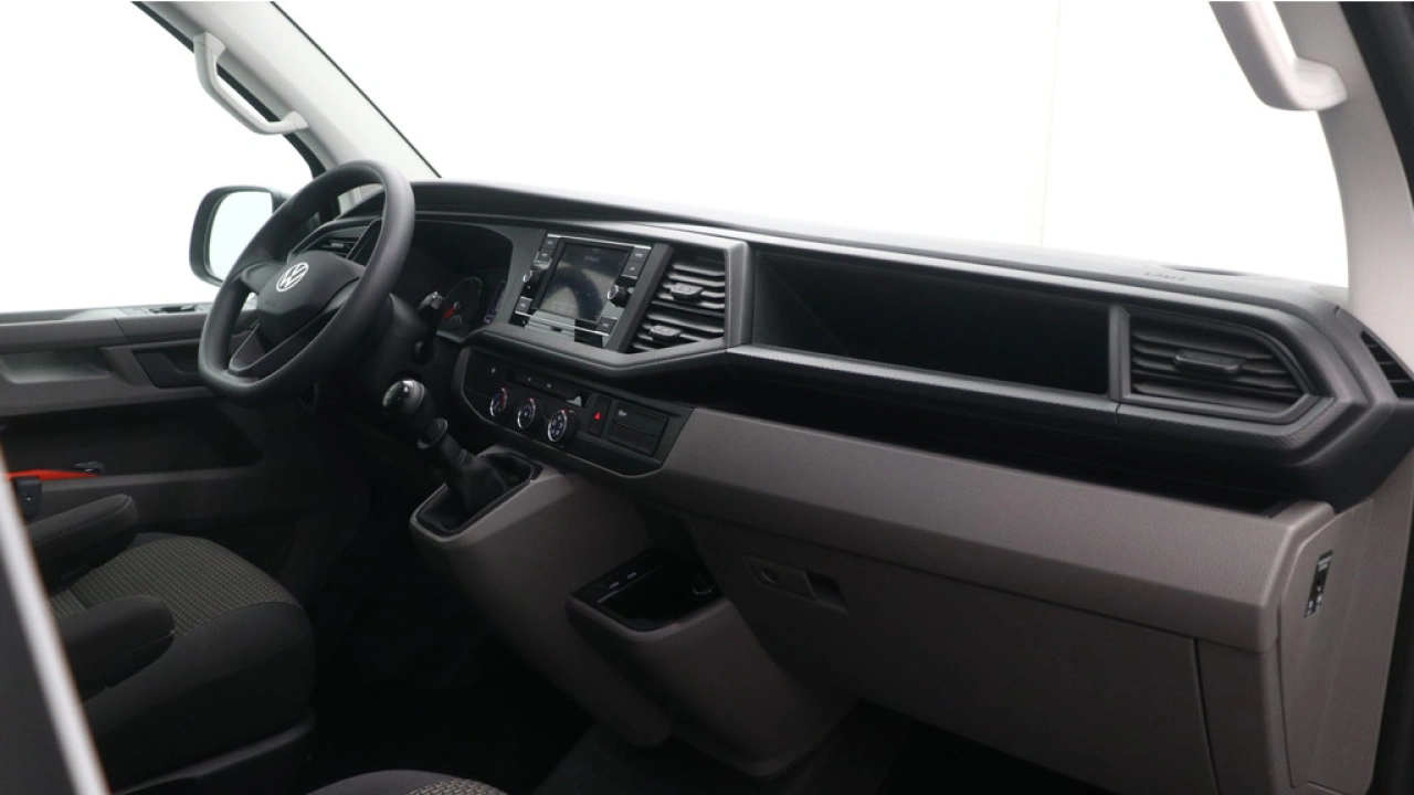 VW Bedrijfswagens Transporter 2.0 TDI L2H1 28 Comfortline Dubbele Cabine