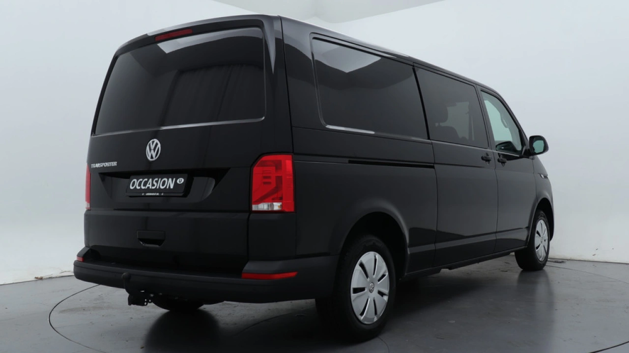 VW Bedrijfswagens Transporter 2.0 TDI L2H1 28 Comfortline Dubbele Cabine