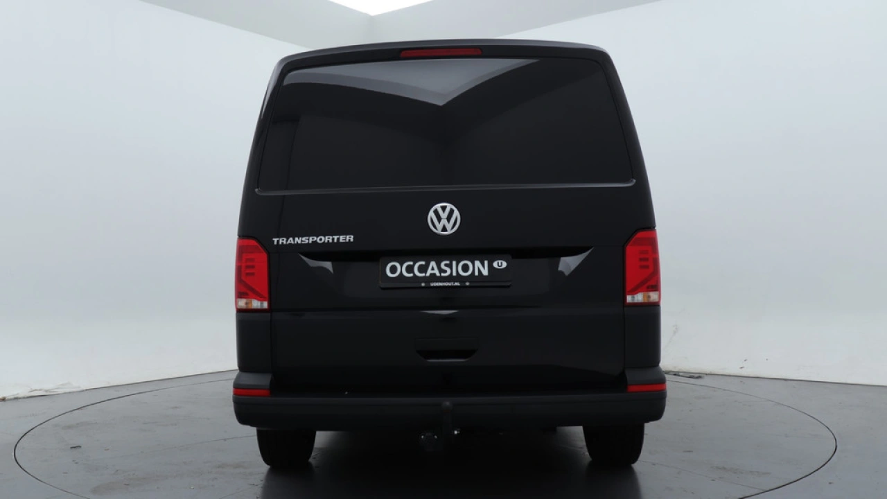 VW Bedrijfswagens Transporter 2.0 TDI L2H1 28 Comfortline Dubbele Cabine