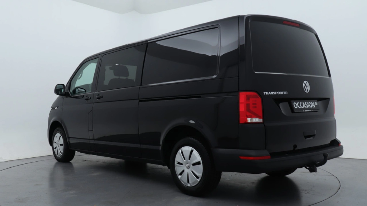 VW Bedrijfswagens Transporter 2.0 TDI L2H1 28 Comfortline Dubbele Cabine